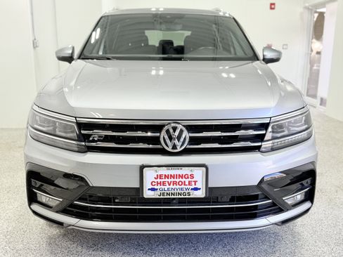Used 2020 Volkswagen Tiguan SEL Premium R-Line image 2