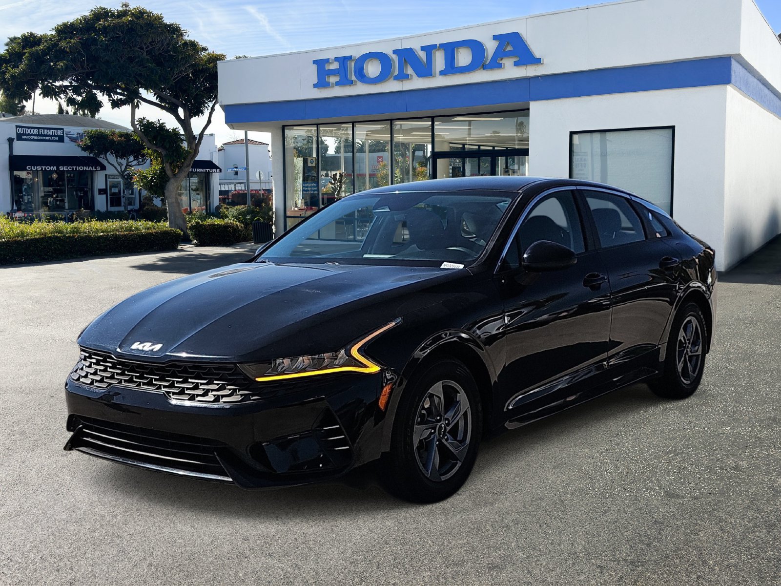 Used 2022 Kia K5 LXS FWD image 1