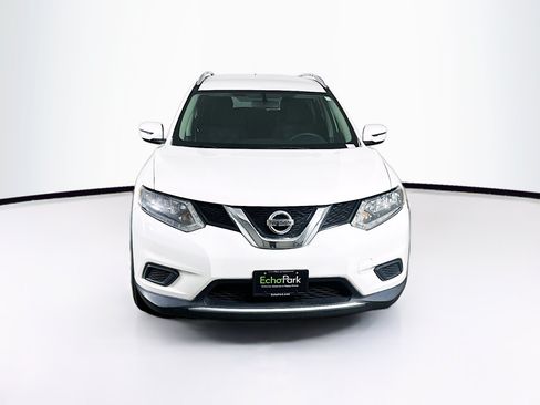 Used 2016 Nissan Rogue S w/ Appearance Package FWD image 2