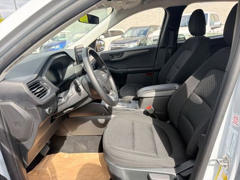 Used 2025 Ford Escape Active AWD/4WD image 13