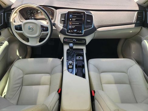 Used 2020 Volvo XC90 T6 Momentum AWD/4WD image 25