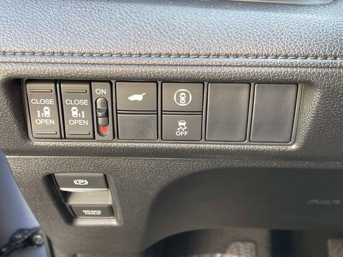 Used 2023 Honda Odyssey Sport image 35