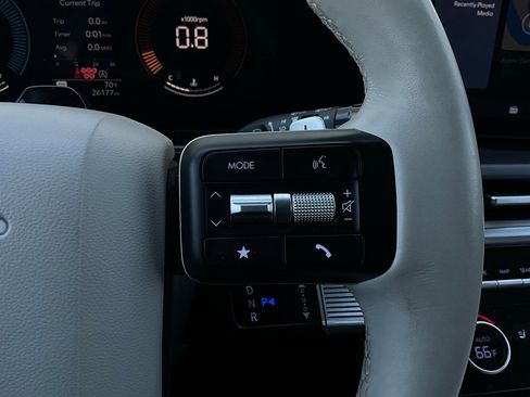 Used 2025 Hyundai Santa Fe SEL image 35