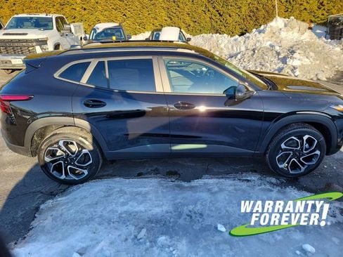 New 2026 Chevrolet Trax RS image 8