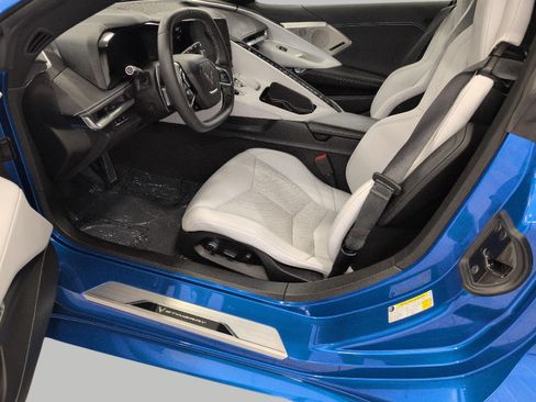 Certified 2021 Chevrolet Corvette Stingray Preferred Cpe w/ 2LT RWD image 9