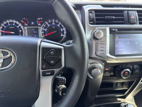 Used 2016 Toyota 4Runner SR5 AWD/4WD image 29