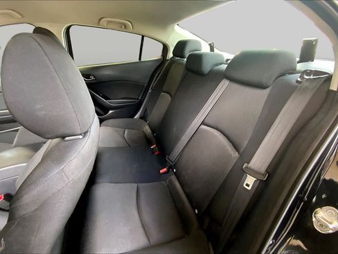 Used 2018 MAZDA MAZDA3 Sport FWD image 20