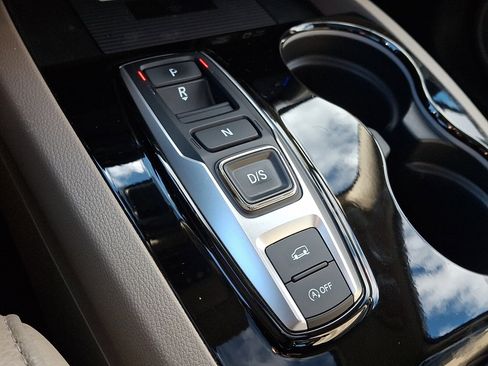 Used 2019 Honda Pilot Elite image 16