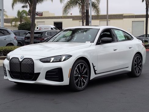 New 2026 BMW i4 eDrive40 w/ M Sport Package RWD image 5