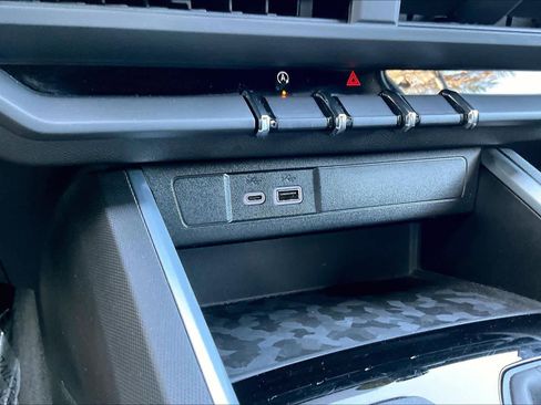 Certified 2023 Chevrolet Colorado LT w/ LT Convenience Package image 32