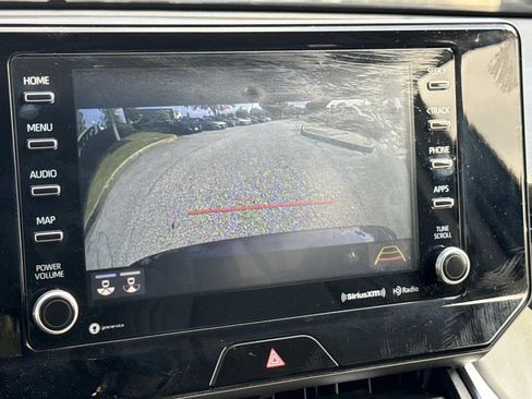 Used 2021 Toyota Venza XLE w/ Softex Package AWD/4WD image 5