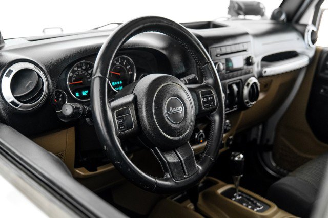 Used 2012 Jeep Wrangler Sahara AWD/4WD image 13