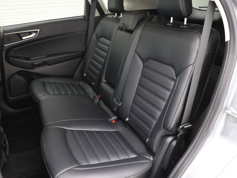 Used 2024 Ford Edge SEL image 12