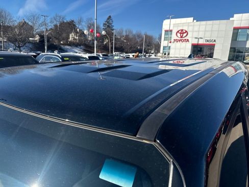 Used 2025 Toyota Land Cruiser image 43