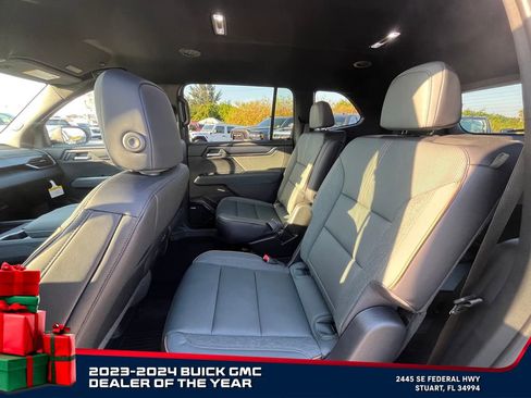 New 2026 GMC Acadia AT4 image 12