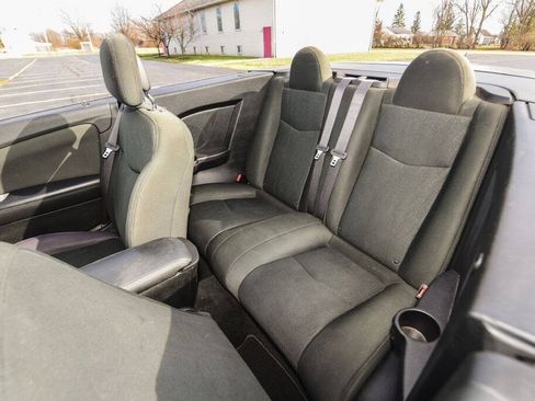 Used 2012 Chrysler 200 Touring FWD image 12