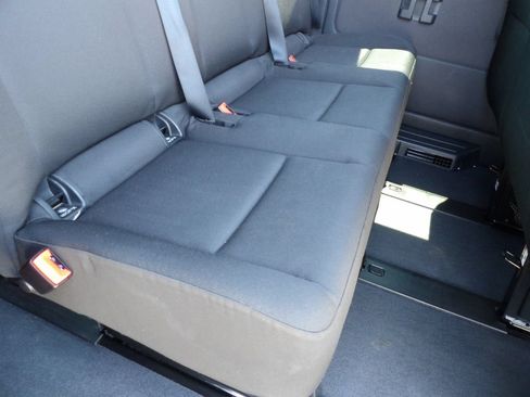 Used 2025 Mercedes-Benz Sprinter 2500 image 29