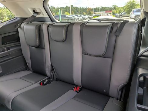 Certified 2025 Subaru Ascent Onyx Edition w/ Onyx Package image 11