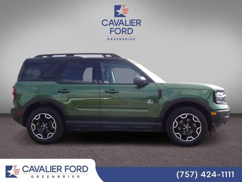 Used 2025 Ford Bronco Sport Outer Banks w/ Outer Banks Tech Package+ AWD/4WD image 2