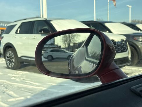 Used 2016 Dodge Challenger SXT w/ Driver Convenience Group image 26