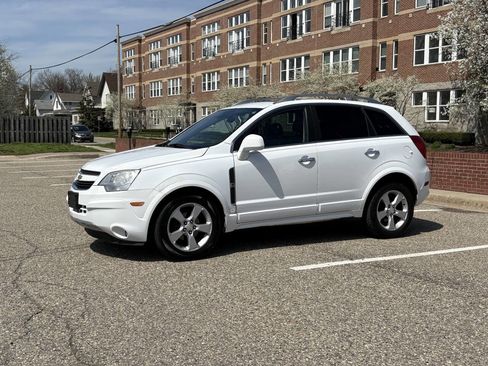 Used 2014 Chevrolet Captiva Sport LTZ image 4