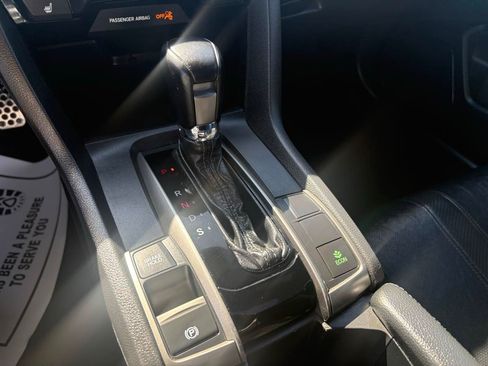 Used 2018 Honda Civic Sport Touring image 37