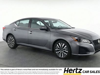 Used 2025 Nissan Altima 2.5 SV