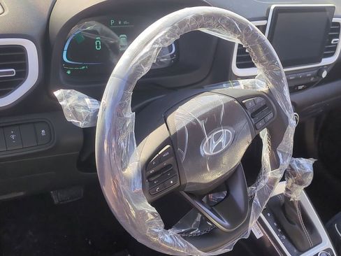 New 2026 Hyundai Venue SEL image 13