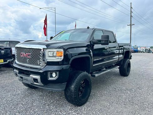 Used 2015 GMC Sierra 2500 Denali AWD/4WD image 18