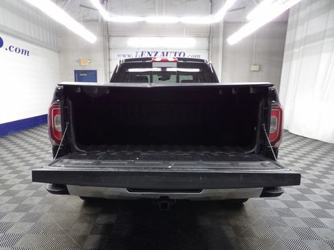 Used 2018 GMC Sierra 1500 SLT AWD/4WD image 31