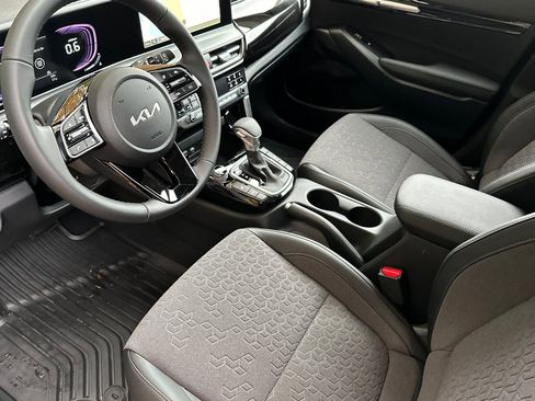 New 2026 Kia Seltos S image 6