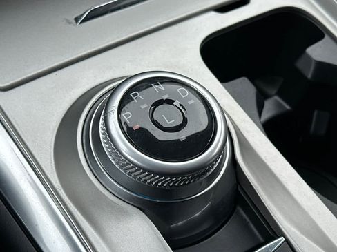 Certified 2022 Ford Explorer XLT w/ Equipment Group 202A image 24