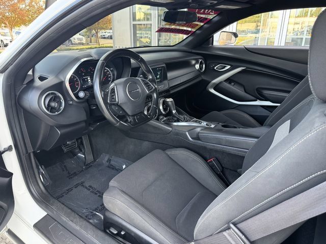 Used 2017 Chevrolet Camaro LT RWD image 16