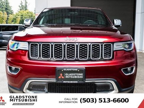 Used 2017 Jeep Grand Cherokee Limited w/ Luxury Group II AWD/4WD image 2