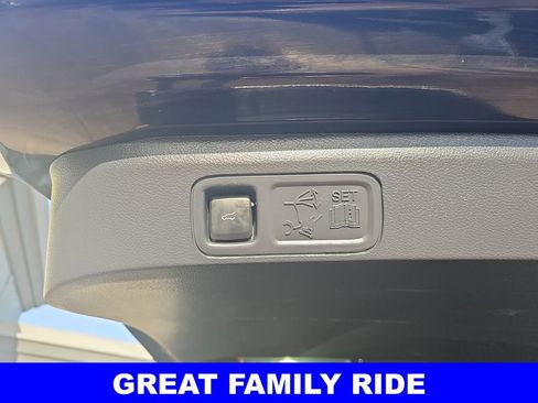 Used 2023 Ford Expedition Max Limited image 14