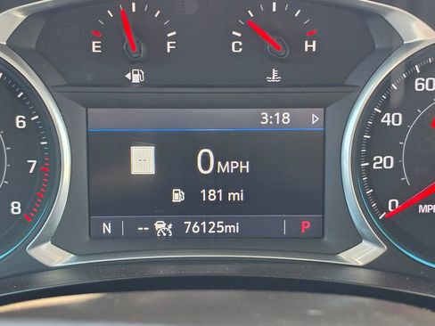Used 2021 Chevrolet Traverse High Country AWD/4WD image 23