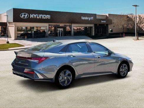 New 2026 Hyundai Elantra N Line FWD image 8