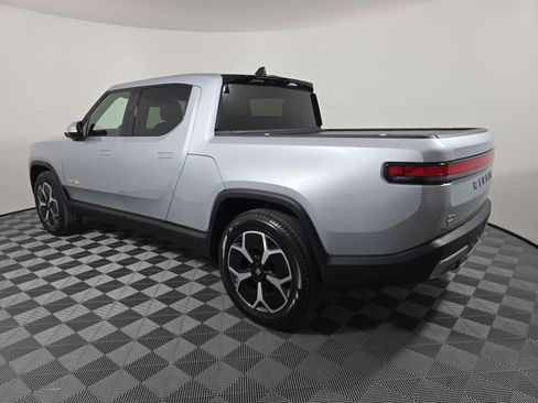 Used 2024 Rivian R1T Adventure AWD/4WD image 3