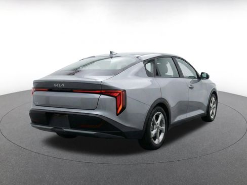Used 2025 Kia K4 FWD image 9
