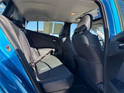 Used 2022 Toyota Prius L Eco image 11