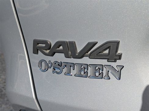 Used 2023 Toyota RAV4 XLE image 15