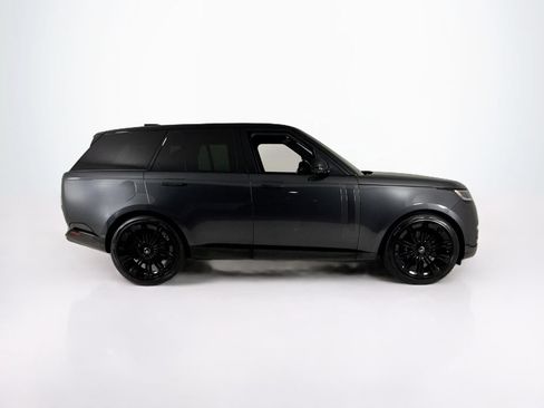 Used 2024 Land Rover Range Rover SE AWD/4WD image 6