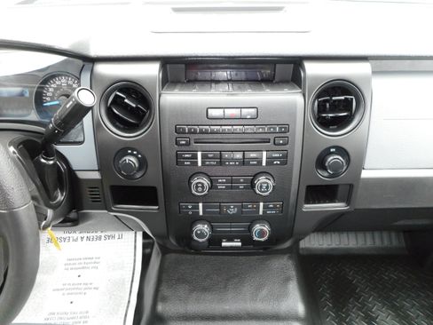 Used 2014 Ford F150 XL w/ Equipment Group 101A Mid AWD/4WD image 23