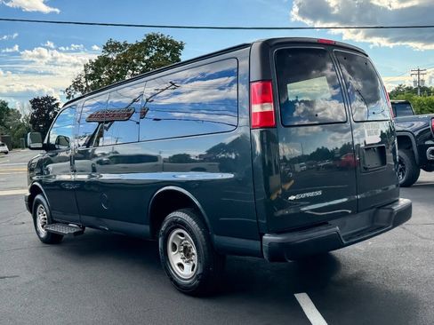 Used 2017 Chevrolet Express 3500 LS RWD image 6