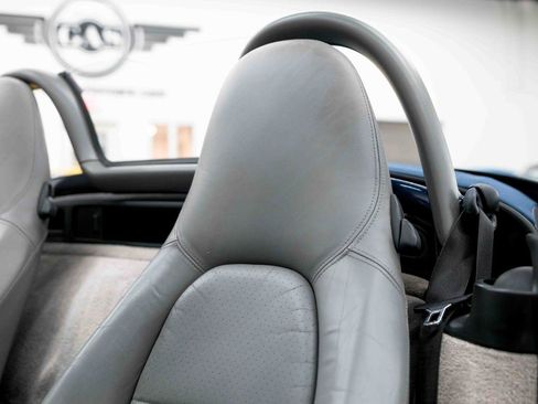 Used 2001 Porsche Boxster RWD image 52