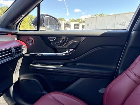 Certified 2023 Lincoln Corsair Reserve w/ Equipment Group 202A image 22