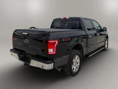 Used 2017 Ford F150 XLT w/ Equipment Group 302A Luxury AWD/4WD image 9