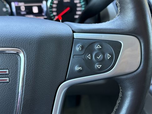 Used 2017 GMC Yukon SLT image 23