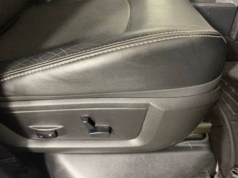 Used 2013 RAM 1500 Laramie w/ Convenience Group image 26