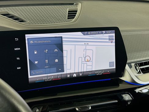 Used 2025 BMW X2 xDrive28i image 21